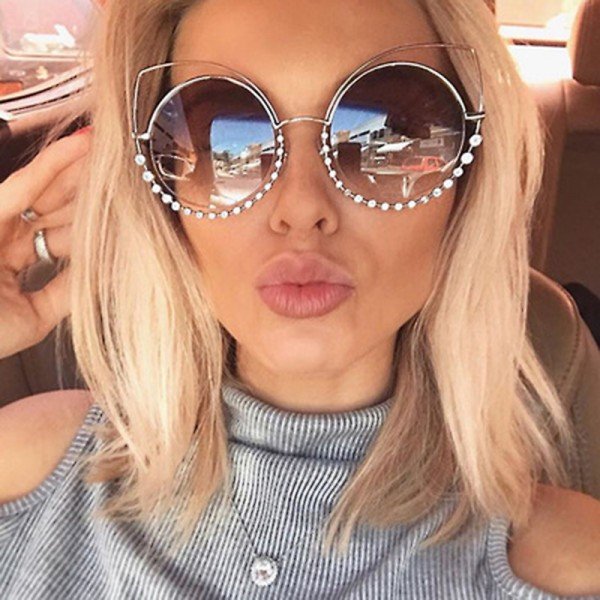 Winla 2017 Fashion Sexy Cat Eye Sunglasses Women Coating Reflective Mirror Diamond Decoration Glasses Female Shades UV400 WL1016